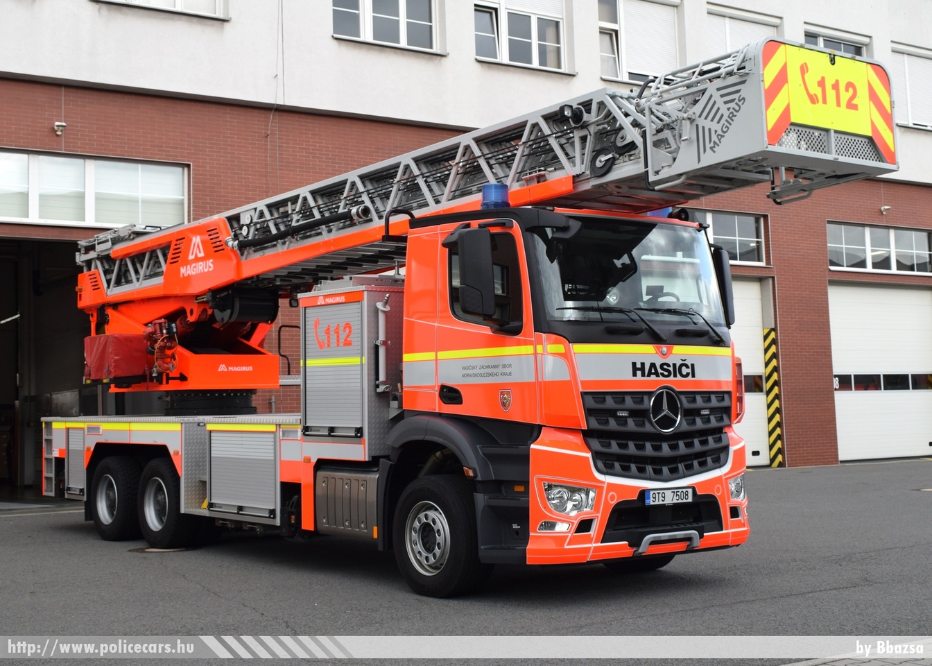 Mercedes- Benz Arocs 2640 Magirus AZ55, Ostrava, fotó: Bbazsa
Keywords: Czech cseh Csehország tûzoltó tûzoltóautó fire firetruck