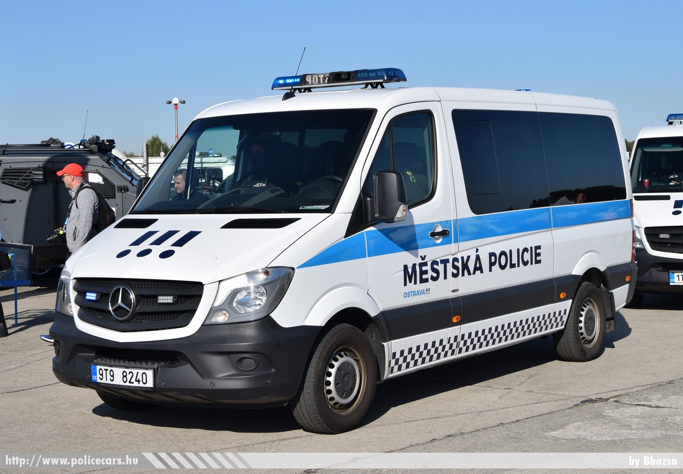 Mercedes Sprinter II facelift, Ostrava, fotó: Bbazsa
Keywords: Czech cseh Csehország rendőr rendőrség rendőrautó police policecar