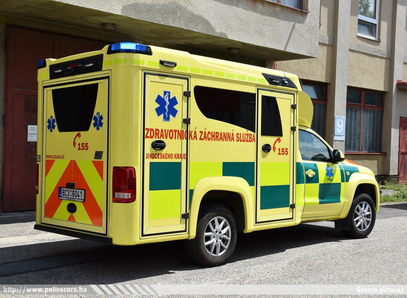 Volkswagen Amarok, Cesky Krumlov, fotó: Gzozzo pictures
Keywords: cseh Csehország mentő mentőautó Czech ambulance