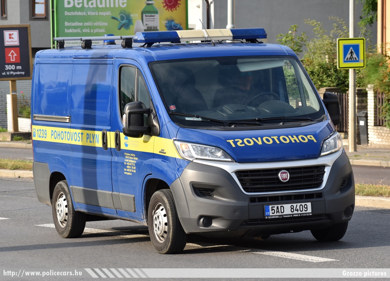 Fiat Ducato, Prága, gázmûvek, fotó: Gzozzo pictures
Keywords: cseh Csehország czech gáz