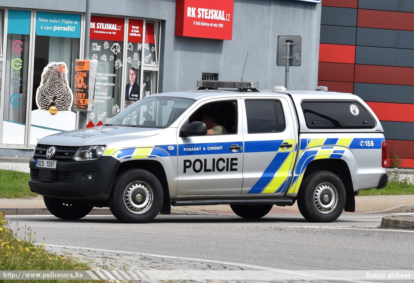 Volkswagen Amarok, fotó: Gzozzo pictures
Keywords: cseh Csehország czech police policecar rendőrautó rendőr