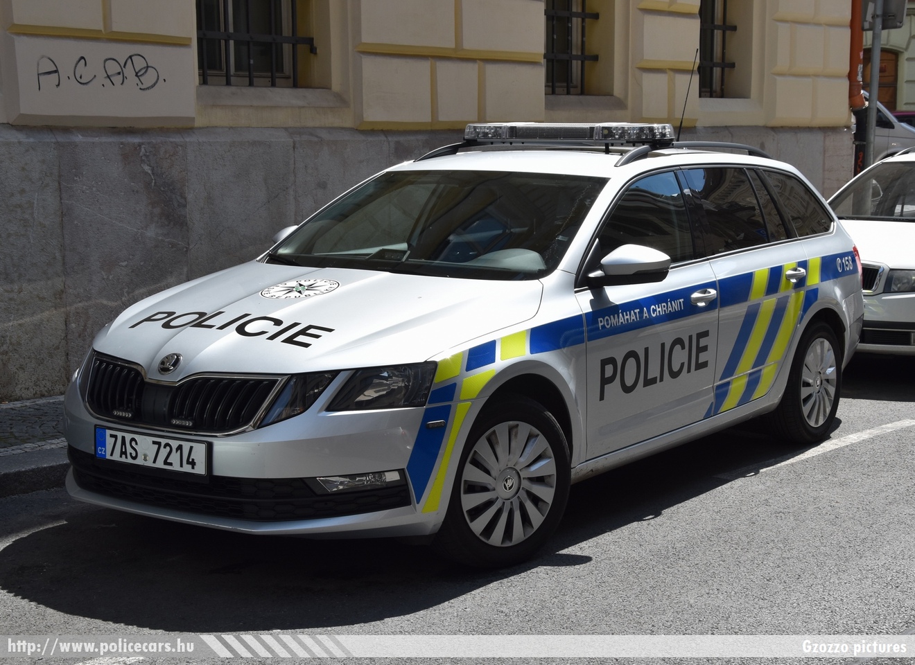 Skoda Octavia III Facelift, fotó: Gzozzo pictures
Keywords: cseh Csehország czech police policecar rendőrautó rendőr