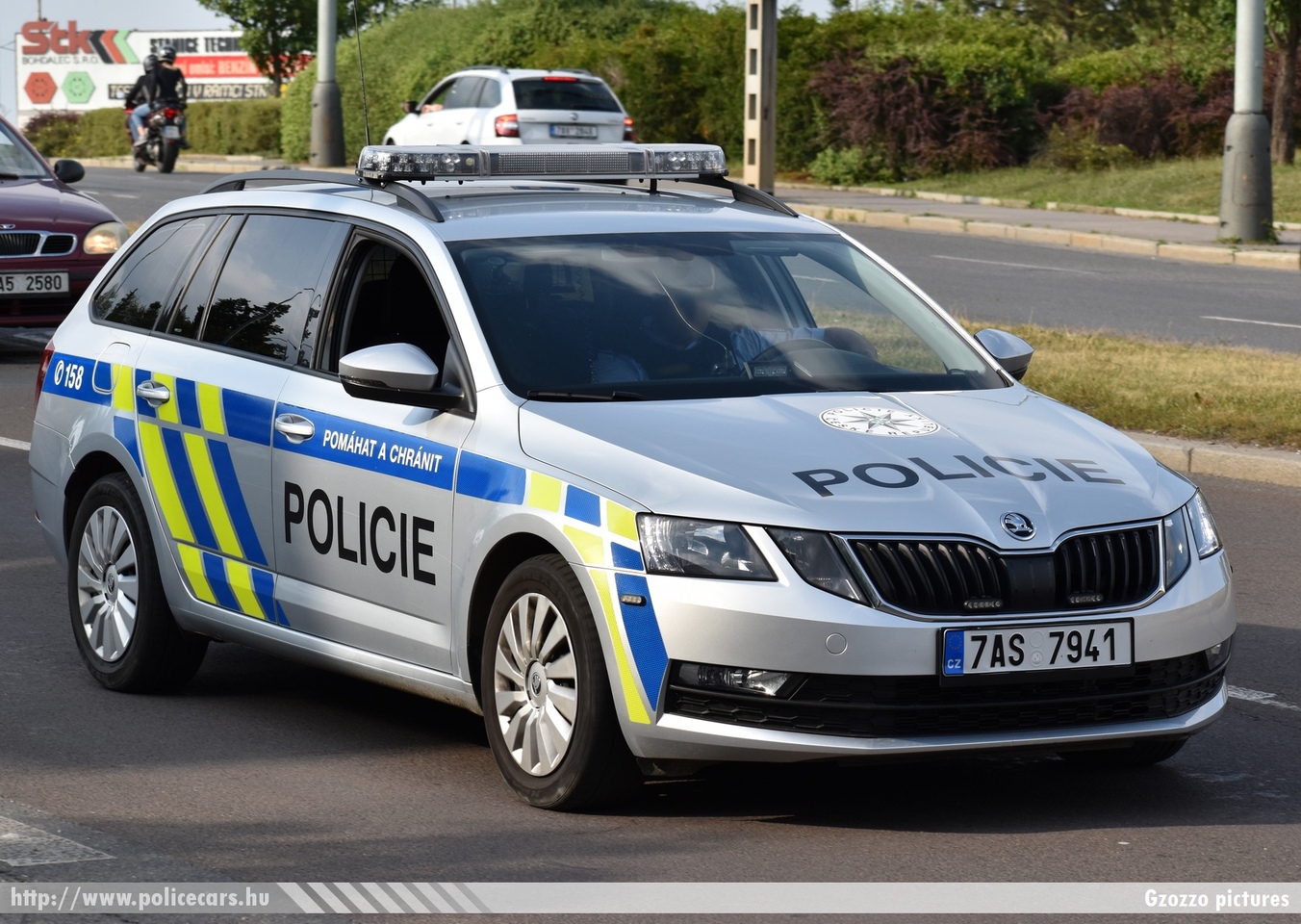 Skoda Octavia III Facelift, fotó: Gzozzo pictures
Keywords: cseh Csehország czech police policecar rendőrautó rendőr
