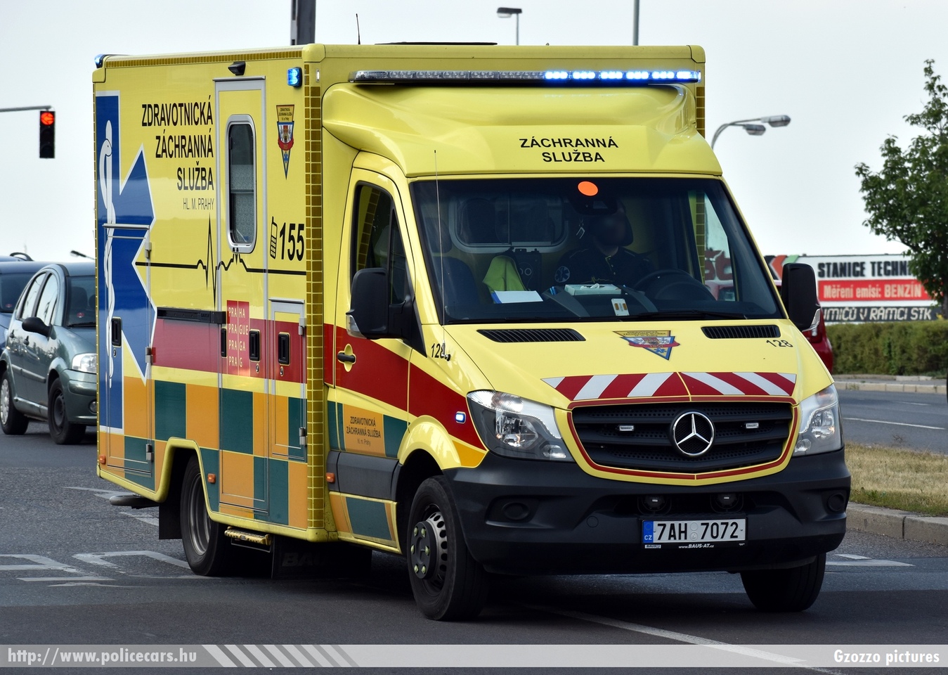 Mercedes Sprinter II facelift, Prága, fotó: Gzozzo pictures
Keywords: cseh Csehország czech ambulance mentő mentőautó