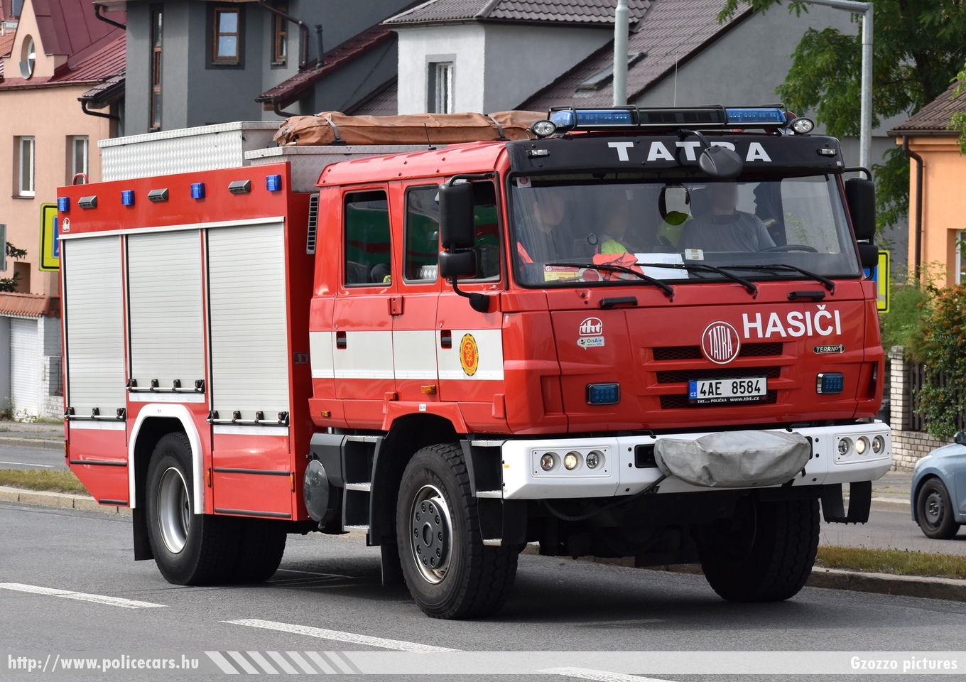 Tatra 815 Terrno, Prága, fotó: Gzozzo pictures
Keywords: cseh Csehorzság czech fire firetruck tûzoltó tûzoltóautó tûzoltóság