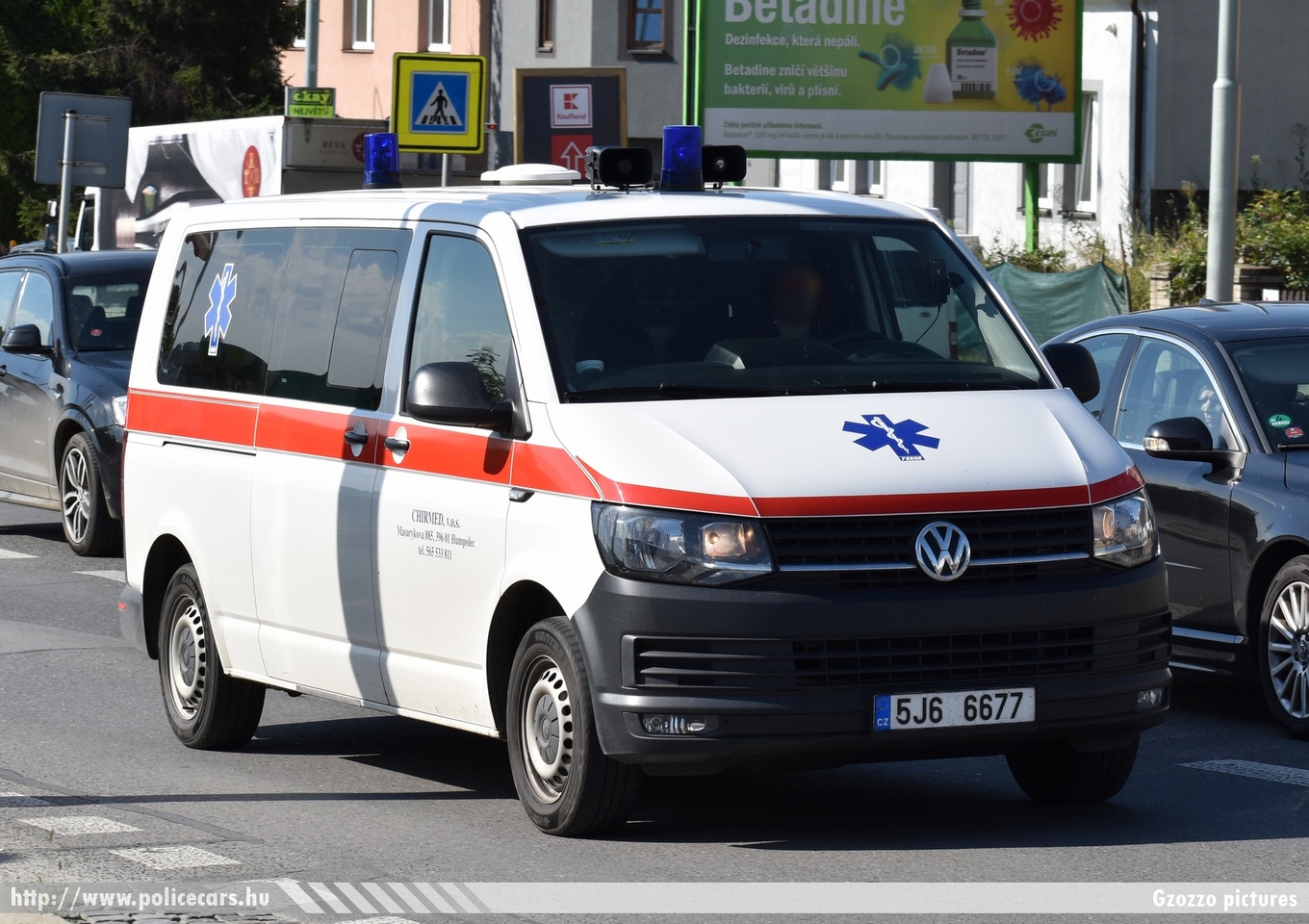 Volkswagen Transporter T6, fotó: Gzozzo pictures
Keywords: cseh Csehország czech ambulance mentő mentőautó