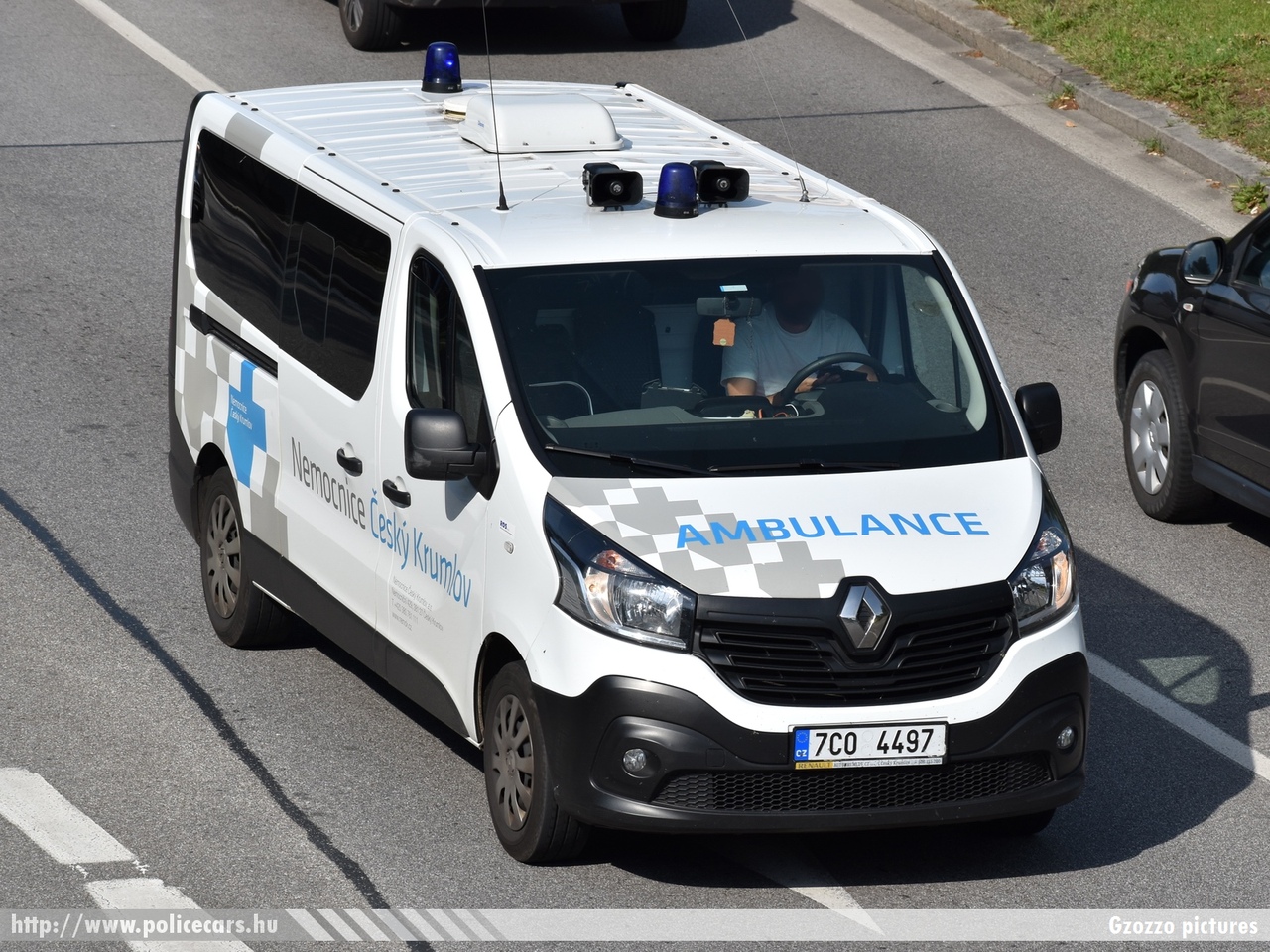 Renault Trafic, Cesky Krumlov, fotó: Gzozzo pictures
Keywords: cseh Csehország czech ambulance mentő mentőautó