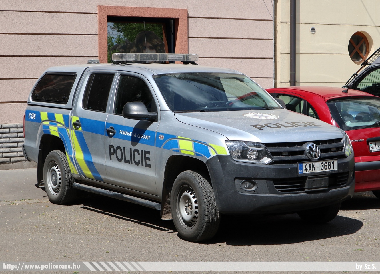 Volkswagen Amarok, fotó: Sz.S.
Keywords: cseh Csehország czech police policecar rendőrautó rendőr