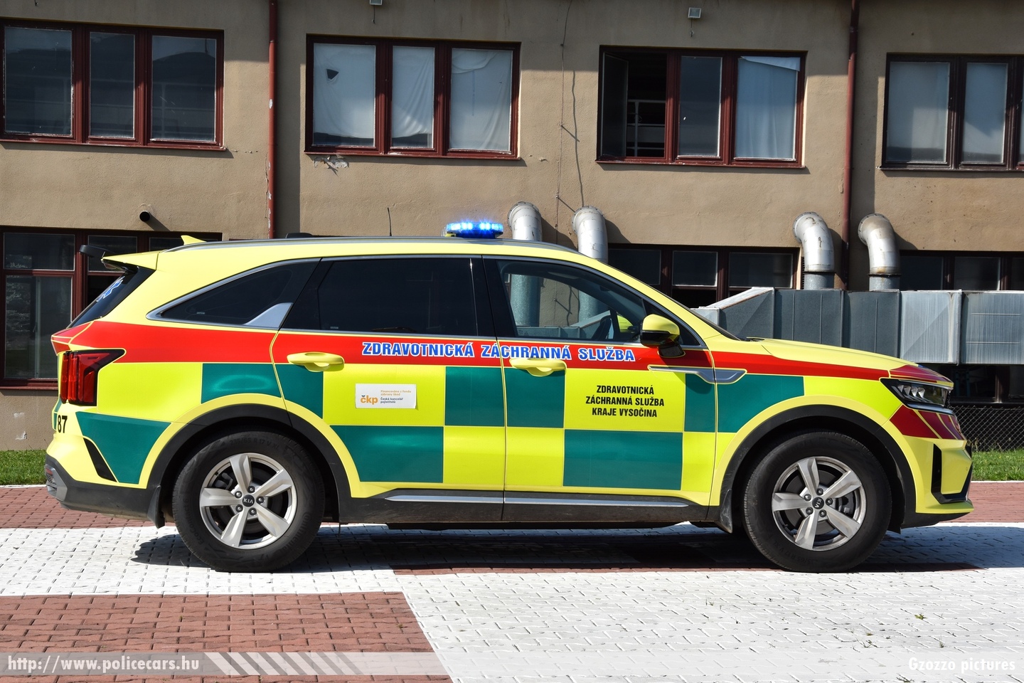 Kia Sorento, Zdravotnicka zachranna sluzba Kraje Vysocina (Vysocina kerületi mentõszolgálat), Pelhrimov, fotó: Gzozzo pictures
Keywords: cseh Csehország czech ambulance mentő mentőautó