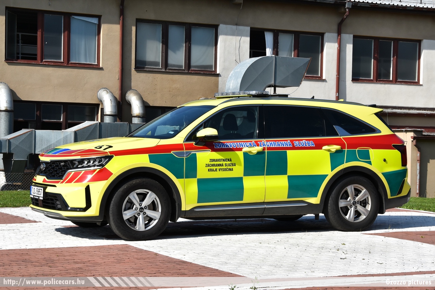 Kia Sorento, Zdravotnicka zachranna sluzba Kraje Vysocina (Vysocina kerületi mentõszolgálat), Pelhrimov, fotó: Gzozzo pictures
Keywords: cseh Csehország czech ambulance mentő mentőautó