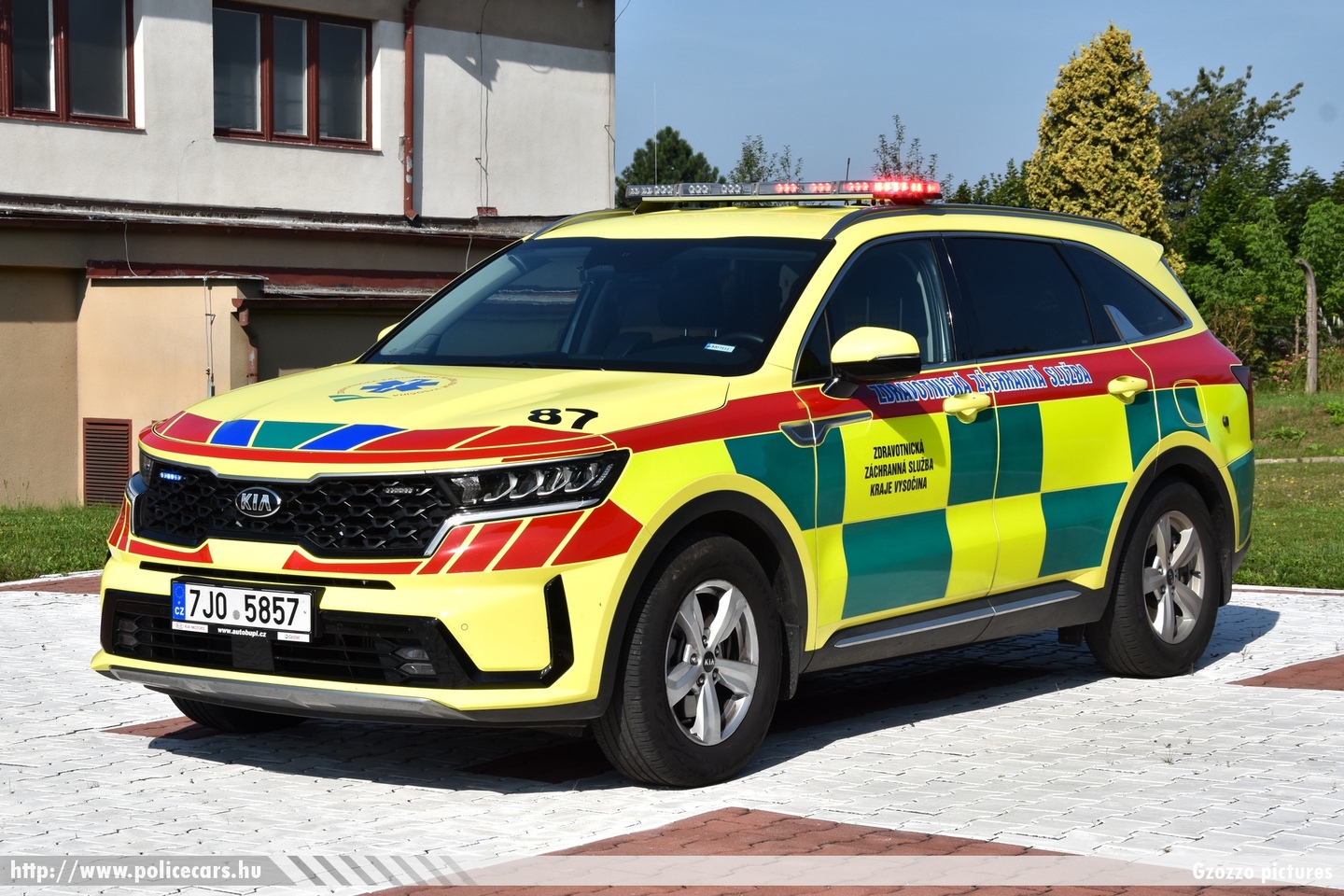 Kia Sorento, Zdravotnicka zachranna sluzba Kraje Vysocina (Vysocina kerületi mentõszolgálat), Pelhrimov, fotó: Gzozzo pictures
Keywords: cseh Csehország czech ambulance mentő mentőautó