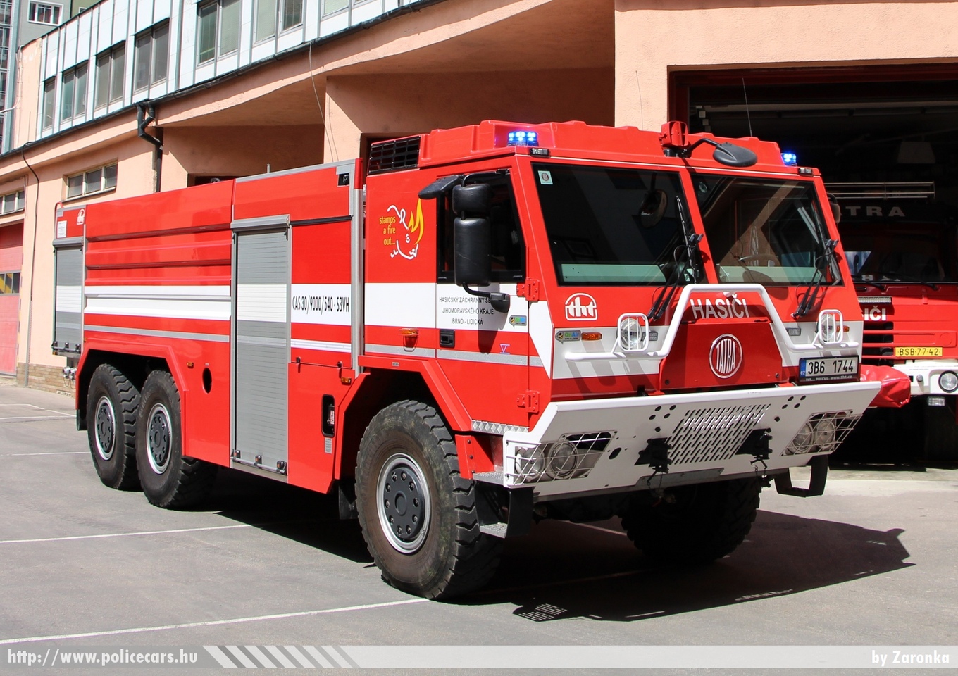 Tatra 815-7 6x6 CAS 30-S3VH, Brno, fotó: Zaronka
Keywords: cseh Csehország czech fire firetruck tûzoltó tûzoltóautó tûzoltóság