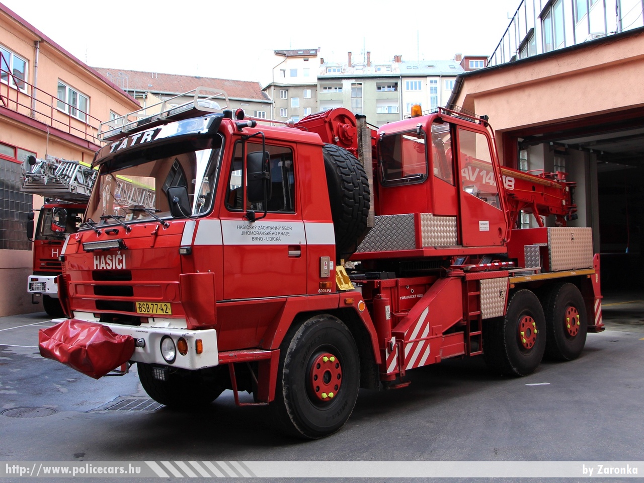 Tatra 815 VYA 14/18-S3, Brno, fotó: Zaronka
Keywords: cseh Csehország czech fire firetruck tûzoltó tûzoltóautó tûzoltóság