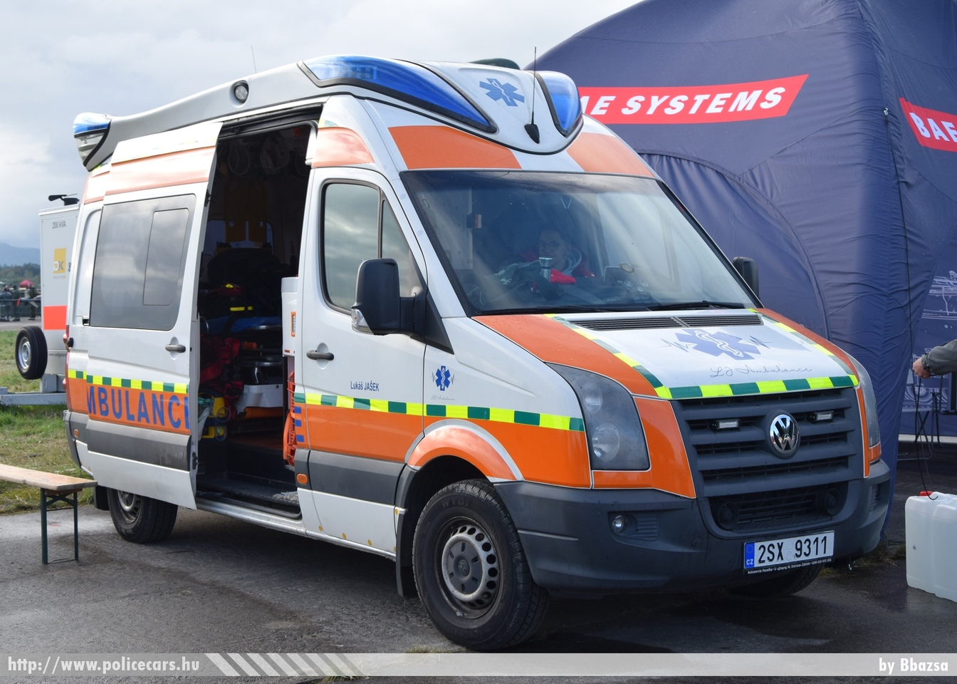 Volkswagen Crafter, fotó: Bbazsa
Keywords: cseh Csehország czech mentő mentőautó ambulance