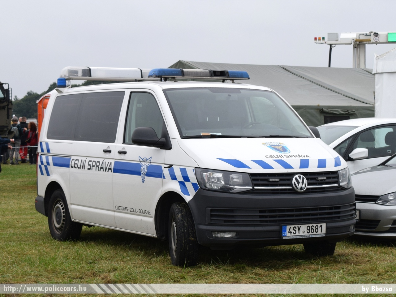 Volkswagen Transporter T6 2.0, Celní Správa, fotó: Bbazsa
Keywords: Czech cseh Csehország vám customs