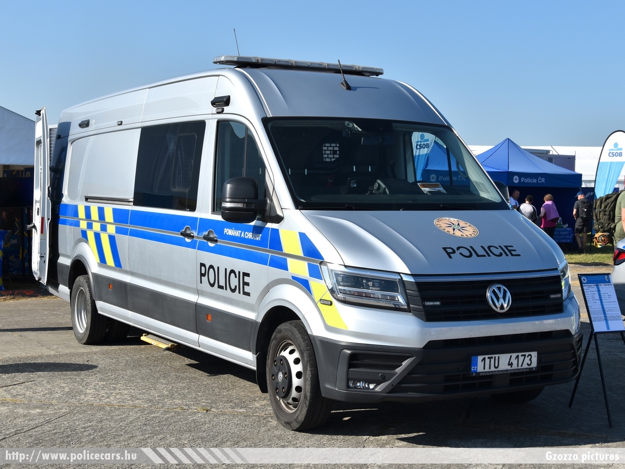 Volkswagen Crafter, Policie České republiky, fotó: Gzozzo pictures
Keywords: cseh Csehország czech police policecar rendőrautó rendőr