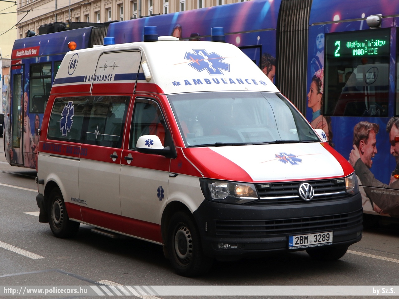 Volkswagen Transporter T5 facelift, Medictrans, Brno, fotó: Sz.S.
Keywords: cseh Csehország czech mentő mentőautó ambulance