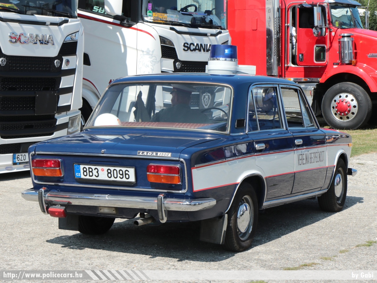 Lada VAZ 1500, Verejna Bezpecnost, fotó: Gabi
Keywords: cseh Csehország czech police policecar rendőrautó rendőr