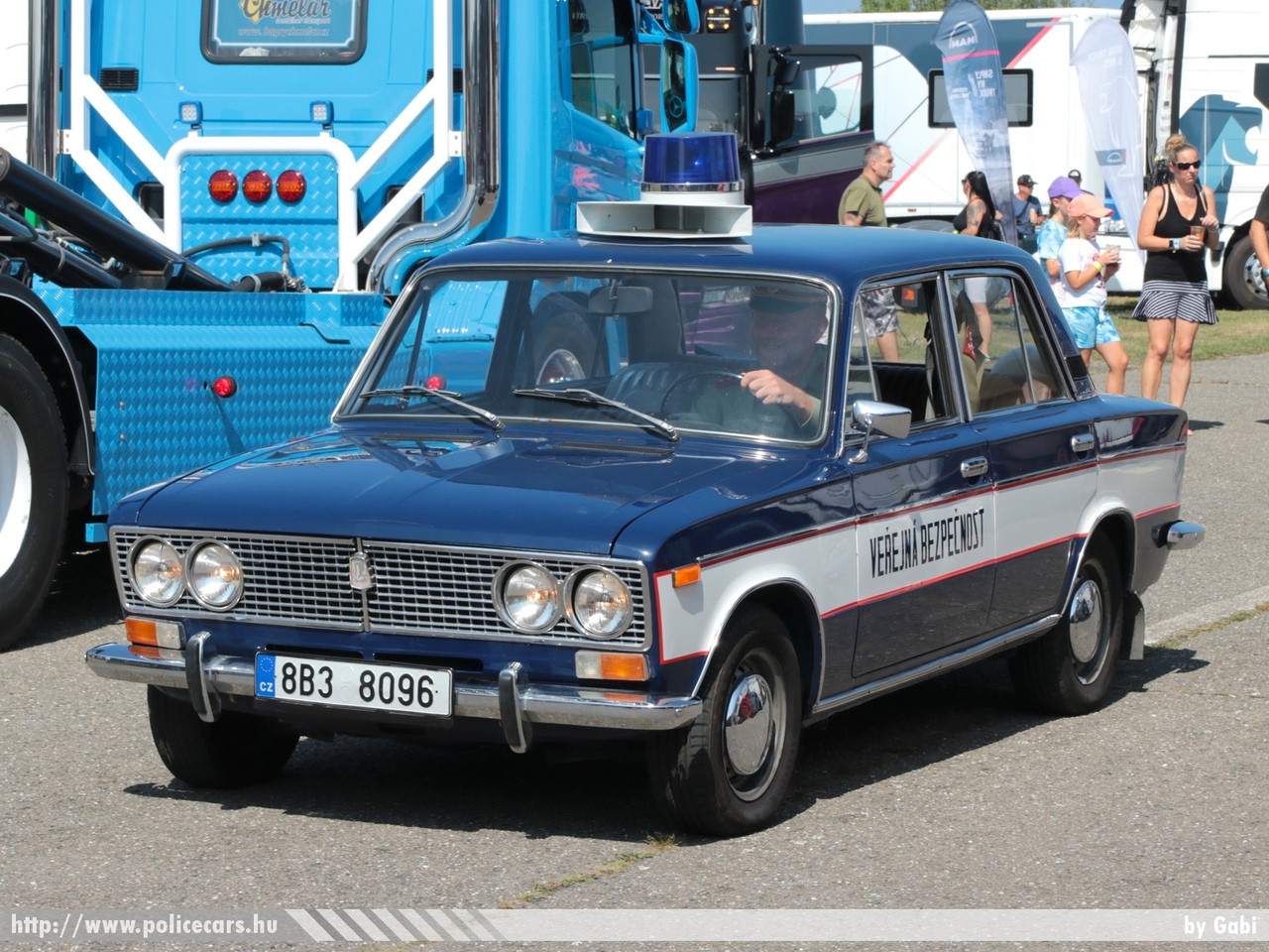 Lada VAZ 1500, Verejna Bezpecnost, fotó: Gabi
Keywords: cseh Csehország czech police policecar rendőrautó rendőr