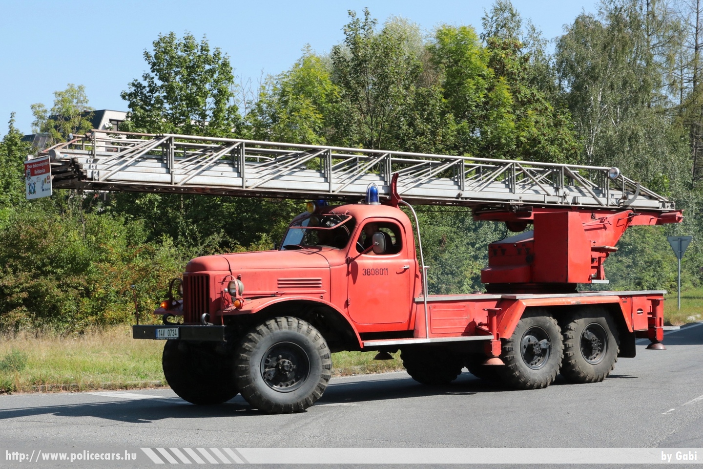 Zil 157, SDH Kvitkovice, fotó: Gabi
Keywords: cseh Csehország czech fire firetruck tűzoltó tűzoltóautó tűzoltóság