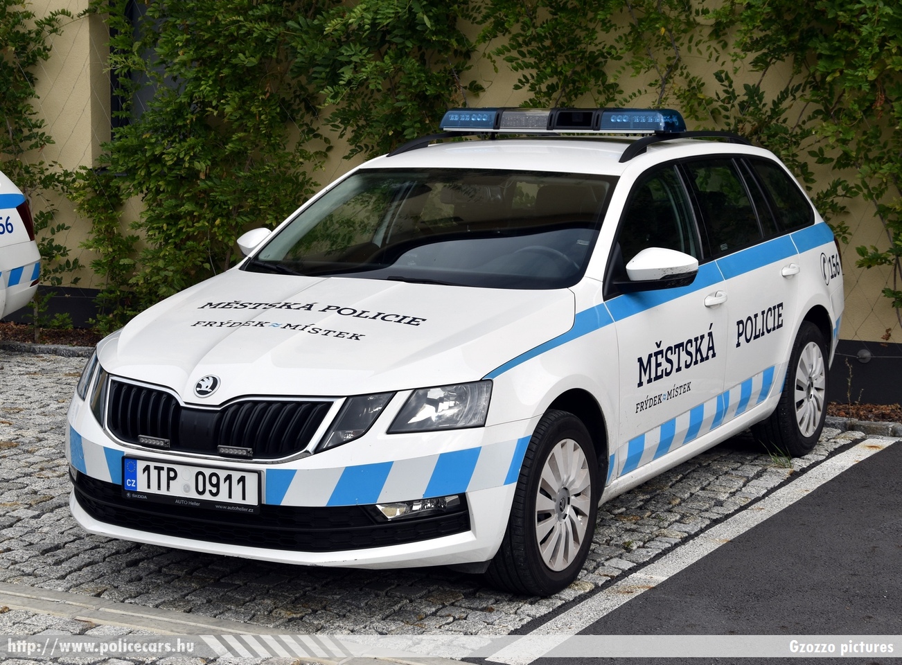 Skoda Octavia III facelift, Městská policie Frýdek-Místek, fotó: Gzozzo pictures
Keywords: cseh Csehország czech police policecar rendőrautó rendőr fiat ducato