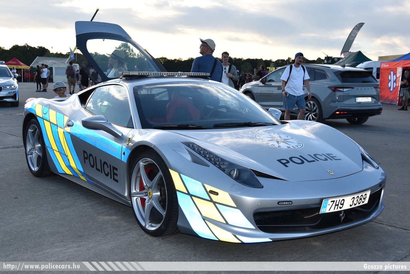 Ferrari F142-458 Italia, Policie České republiky, fotó: Gzozzo pictures
Keywords: cseh Csehország czech police policecar rendőrautó rendőr