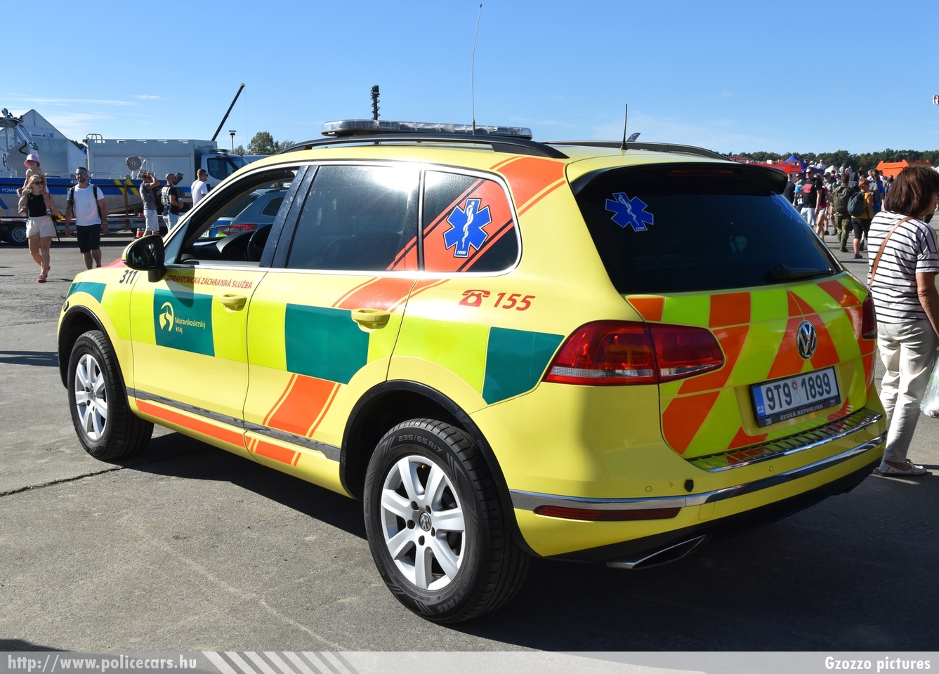 Volkswagen Touareg, Zdravotnická záchranná služba Moravskoslezského kraje, fotó: Gzozzo pictures
Keywords: cseh Csehország czech mentő mentőautó ambulance