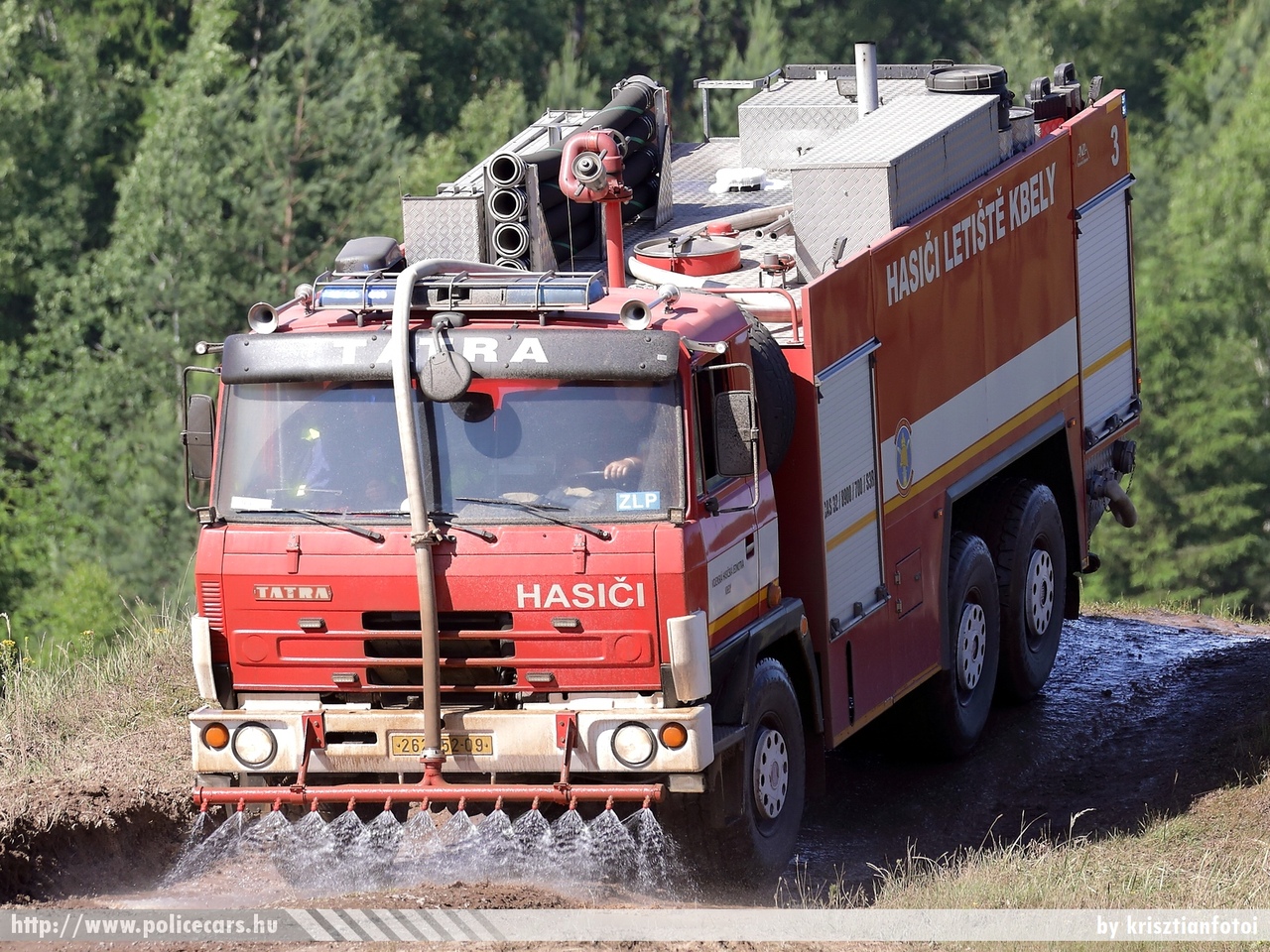 Tatra 815 CAS 32, Vojenská hasičská jednotka, Letiště Kbely, foto: krisztianfotoi
Keywords: cseh Csehország czech fire firetruck tűzoltó tűzoltóautó tűzoltóság military katonai