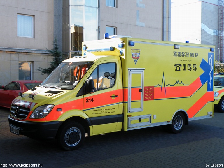 Mercedes-Benz Sprinter II 416 CDi, fotó: Cspetya
Keywords: mentő mentőautó Csehország cseh