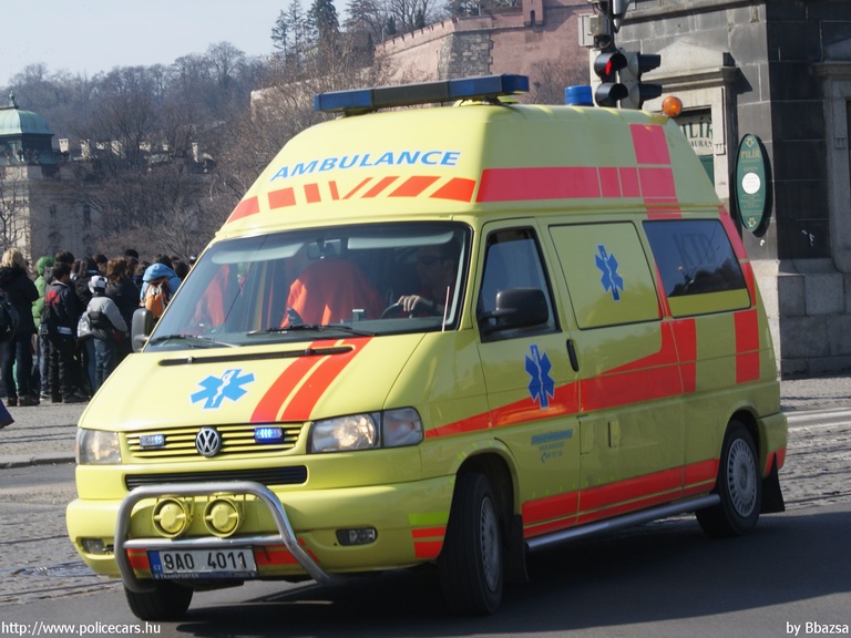 Volkswagen Transporter T4, fotó: Bbazsa
Keywords: mentő mentőautó Csehország cseh