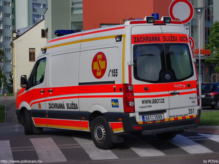 Volkswagen Crafter, fotó: PChris
Keywords: mentő mentőautó cseh Csehország