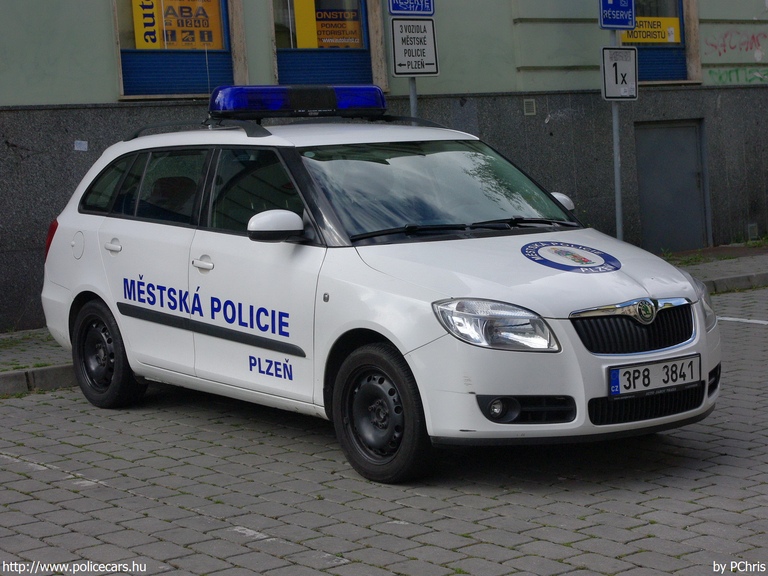 Skoda Fabia II, Plzeò, fotó: PChris
Keywords: cseh Csehország rendőr rendőrautó rendőrség