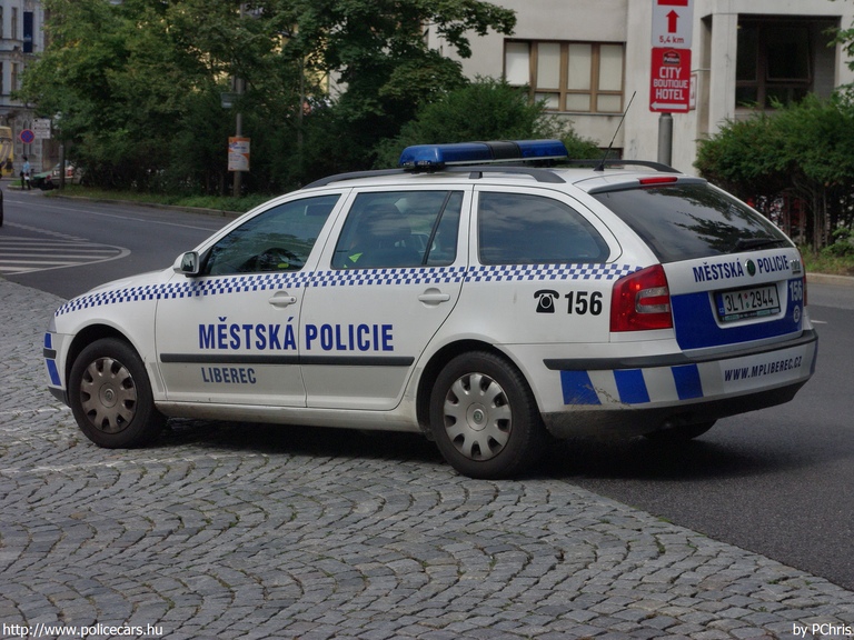 Skoda Octavia II, Liberec, fotó: PChris
Keywords: cseh Csehország rendőr rendőrautó rendőrség