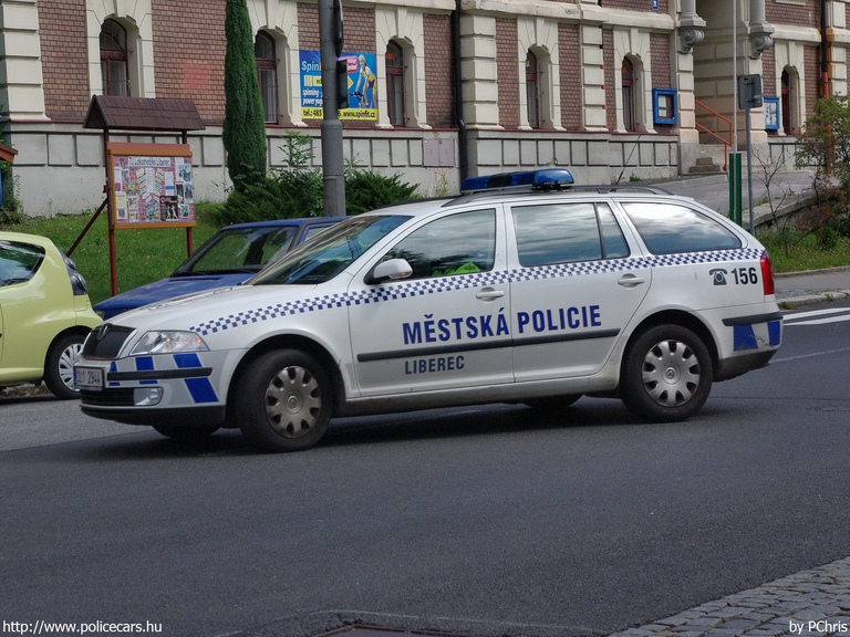 Skoda Octavia II, Liberec, fotó: PChris
Keywords: cseh Csehország rendőr rendőrautó rendőrség