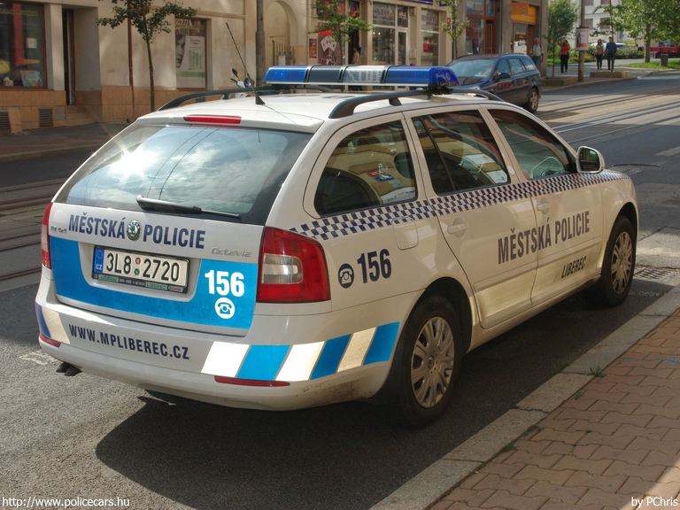 Skoda Octavia II, Liberec, fotó: PChris
Keywords: cseh Csehország rendőr rendőrautó rendőrség