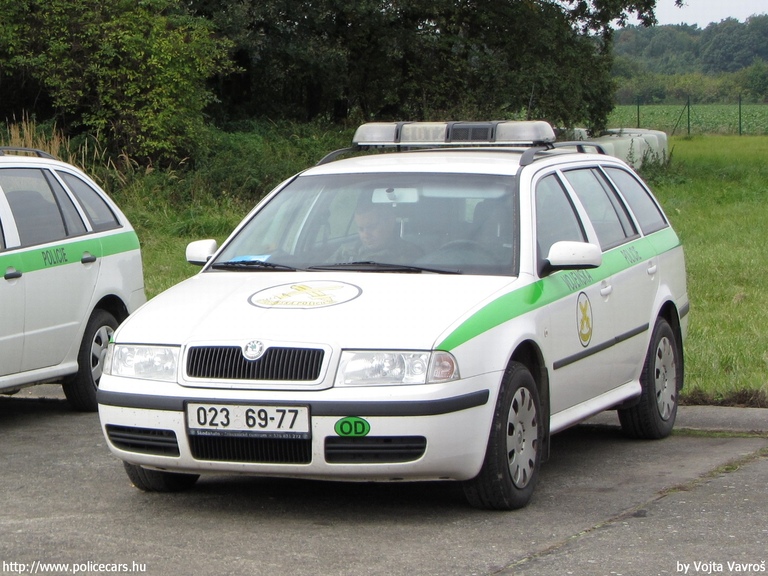 Skoda Octavia, fotó: Vojta Vavro¹
Keywords: katonai cseh Csehország rendőr rendészet rendőrautó