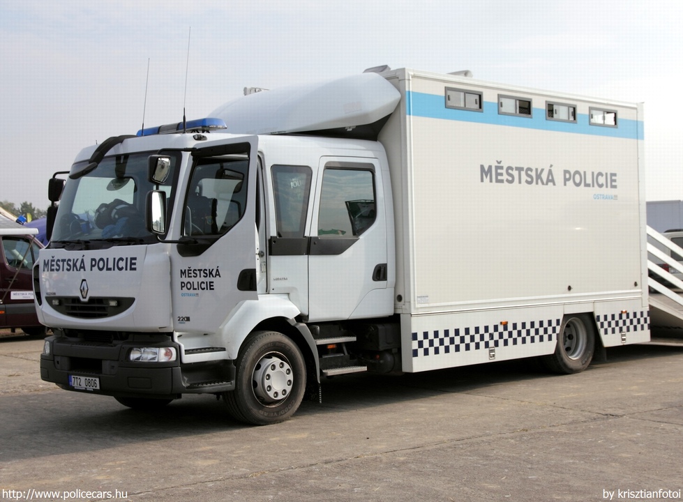 Renault Midlum 220, fotó: krisztianfotoi
Keywords: cseh Csehország rendőr rendőrautó rendőrség