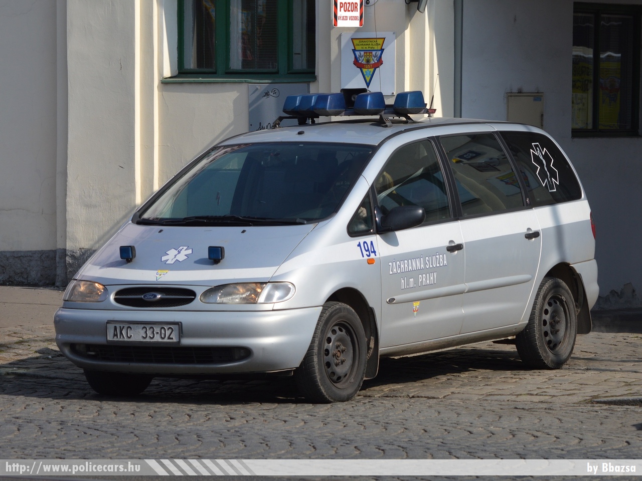 Ford, fotó: Bbazsa
Keywords: cseh Csehország mentő mentőautó