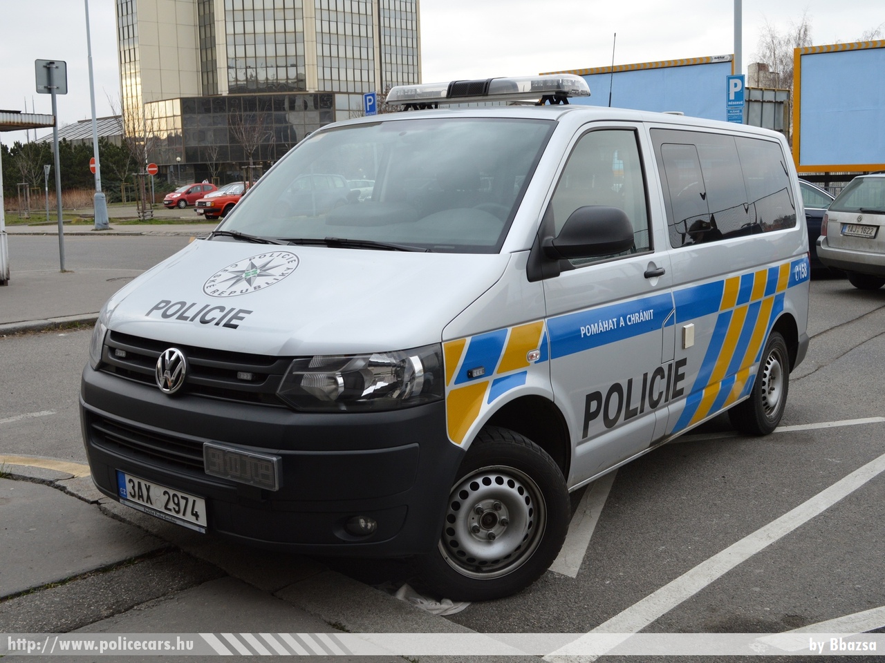 Volkswagen Transporter T5, fotó: Bbazsa
Keywords: cseh rendőr Csehország rendőrautó rendőrség