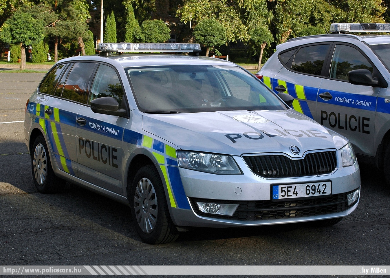 Skoda Octavia III, fotó: MBen
Keywords: rendőr cseh Csehország rendőrautó rendőrség