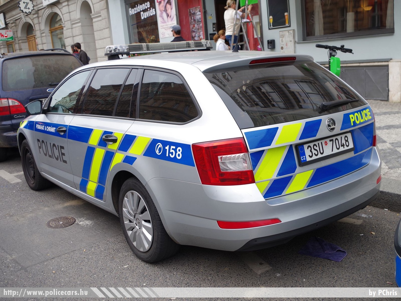 Skoda Octavia III, fotó: PChris
Keywords: rendőr cseh Csehország rendőrautó rendőrség police policecar Czech