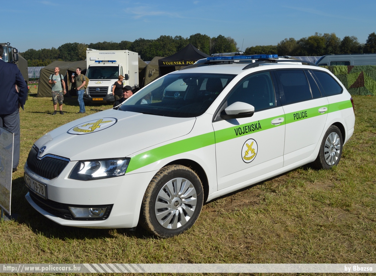 Skoda Octavia III, fotó: Bbazsa
Keywords: rendőr cseh Csehország rendőrautó rendőrség police policecar Czech katonai military