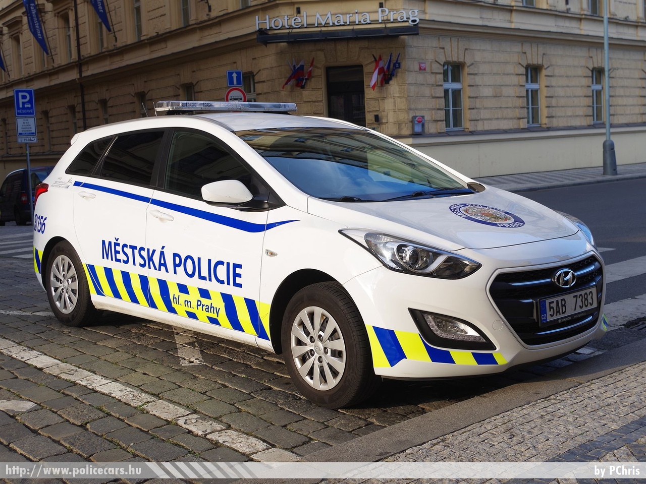 Hyundai i30, fotó: PChris
Keywords: rendőr cseh Csehország rendőrautó rendőrség police policecar Czech