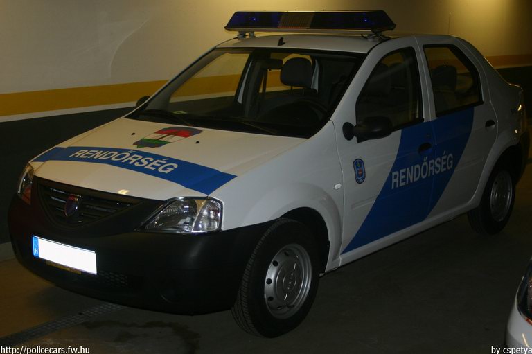 Dacia Logan, fotó: Cspetya
Keywords: magyar magyarország rendőr rendőrautó rendőrség