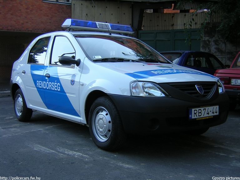 Dacia Logan, fotó: Gzozzo pictures
Keywords: magyar magyarország rendőr rendőrautó rendőrség RB74-44