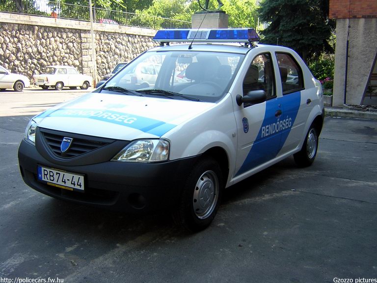 Dacia Logan, fotó: Gzozzo pictures
Keywords: magyar magyarország rendőr rendőrautó rendőrség RB74-44