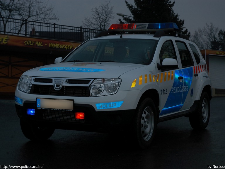 Dacia Duster, fotó: Norbee
Keywords: magyar magyarország rendőr rendőrautó rendőrség