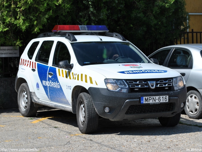 Dacia Duster, fotó: Bbazsa
Keywords: rendőr rendőrautó rendőrség magyar Magyarország MPN-616