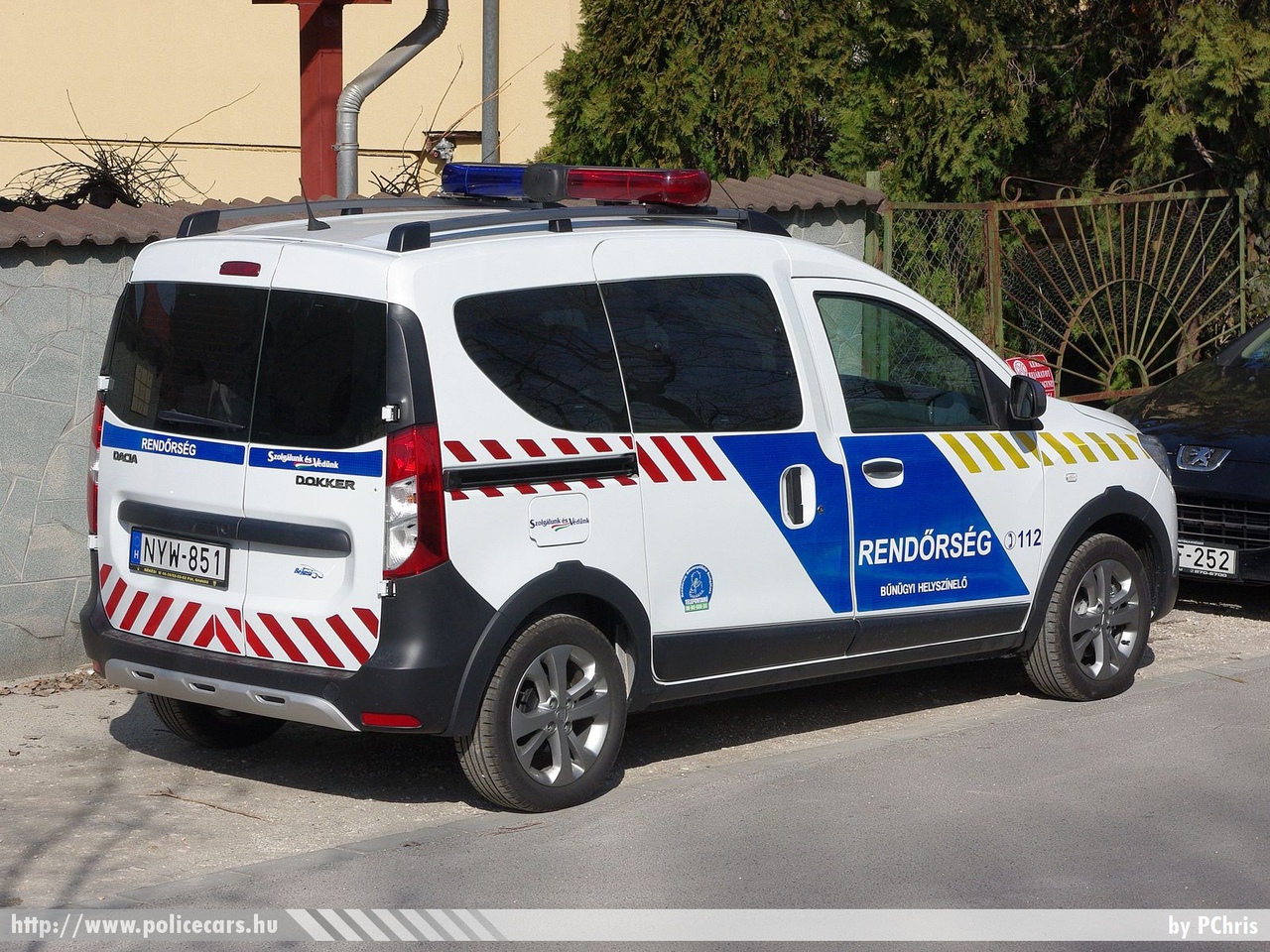 Dacia Dokker Stepway, fotó: PChris
Keywords: magyar Magyarország rendőr rendőrautó rendőrség Hungary hungarian police policecar NYW-851 jadopeti