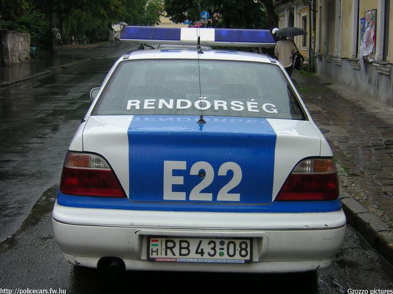 Daewoo Nexia, fotó: Gzozzo pictures
Keywords: rendőr rendőrség rendőrautó magyar Magyarország RB43-08 Hungary hungarian police policecar